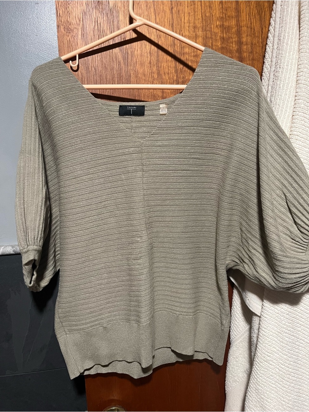 Tahari- Olive Green Ribbed V-Neck Women's Sweater
